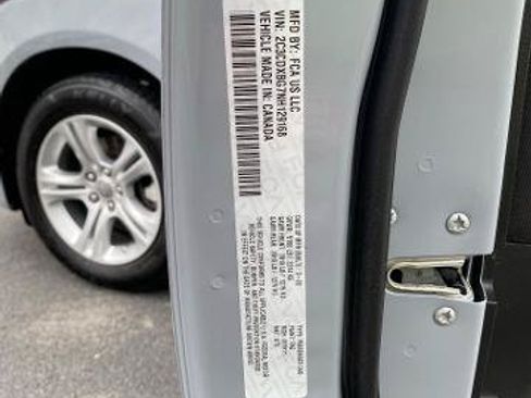 Used 2022 Dodge Charger SXT RWD image 16