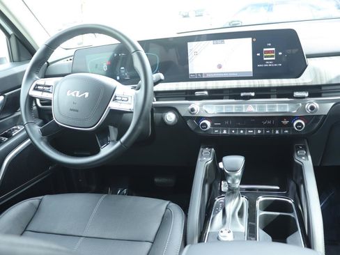 Used 2025 Kia Telluride EX image 29