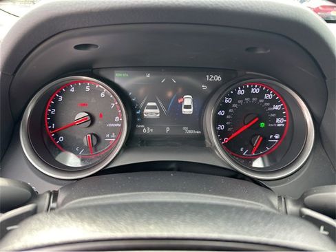 Used 2022 Toyota Camry XSE image 11