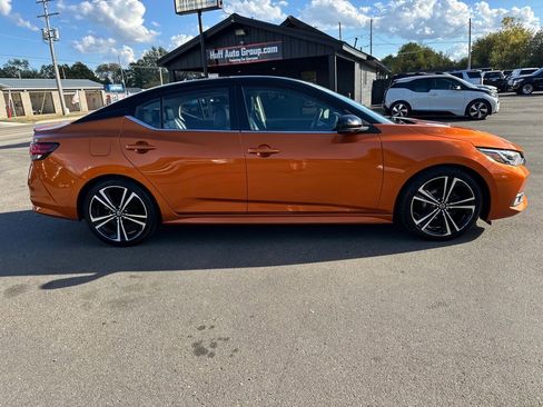 Used 2021 Nissan Sentra SR w/ SR Premium Package image 5