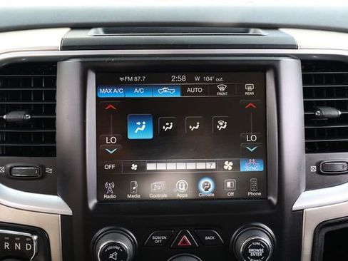 Used 2017 RAM 1500 SLT RWD image 33