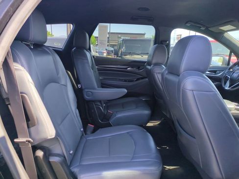 Used 2024 Buick Enclave Premium AWD/4WD image 31