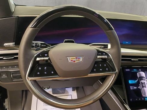 Used 2025 Cadillac Escalade Premium Luxury w/ Touring Package AWD/4WD image 17