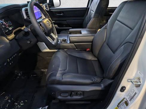 Used 2025 Toyota Sequoia Platinum image 14