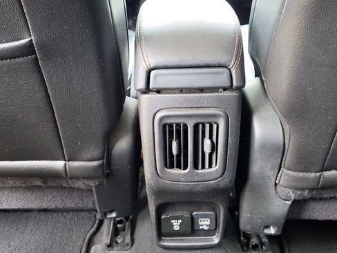 Used 2020 Jeep Compass Limited AWD/4WD image 16