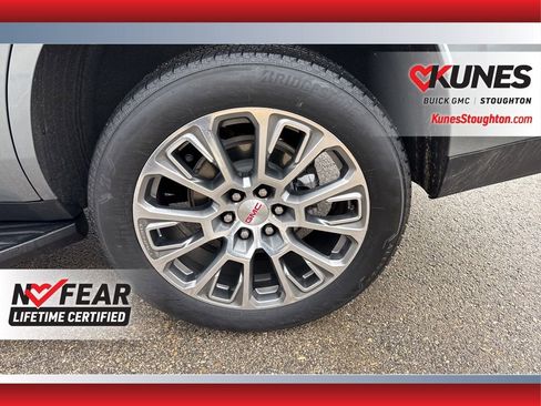 Used 2025 GMC Yukon Denali image 18