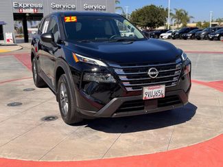 Certified 2025 Nissan Rogue S FWD video 2