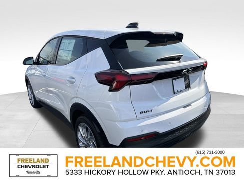 New 2027 Chevrolet Bolt LT w/ Comfort Package image 4