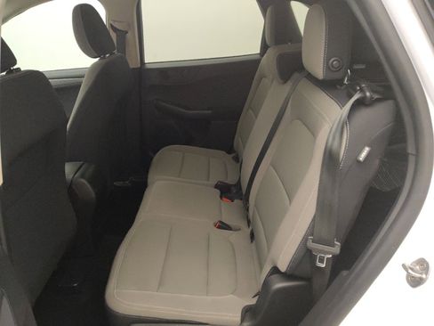 Used 2020 Ford Escape S image 18