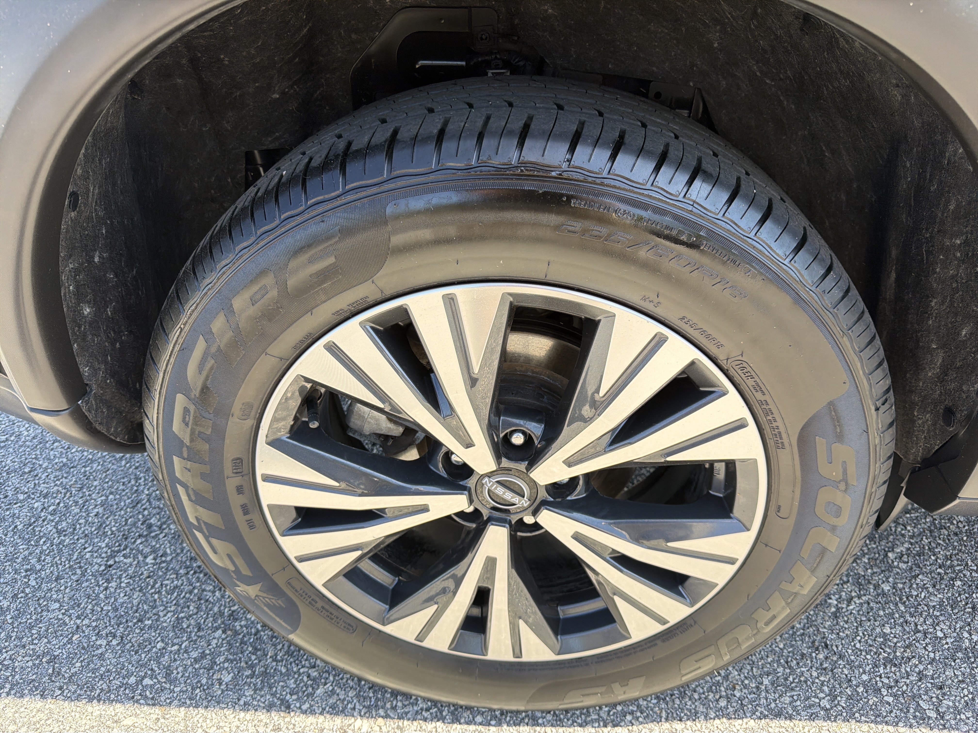 Used 2023 Nissan Rogue SV FWD image 28