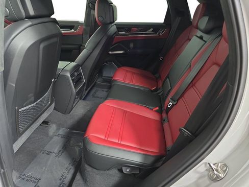 New 2025 Porsche Cayenne Turbo image 24