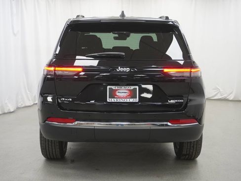 New 2026 Jeep Grand Cherokee Laredo AWD/4WD image 10