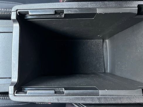 Used 2013 Toyota Camry SE image 23