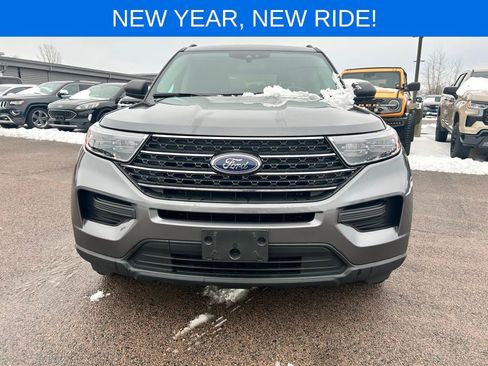 Certified 2023 Ford Explorer XLT w/ Class IV Trailer Tow Package image 9