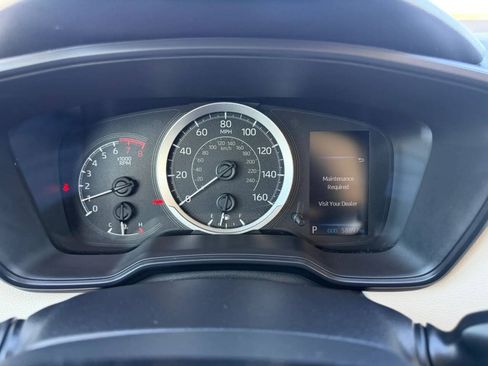 Used 2020 Toyota Corolla LE FWD image 25