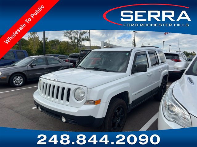 Used 2014 Jeep Patriot Latitude FWD image 1