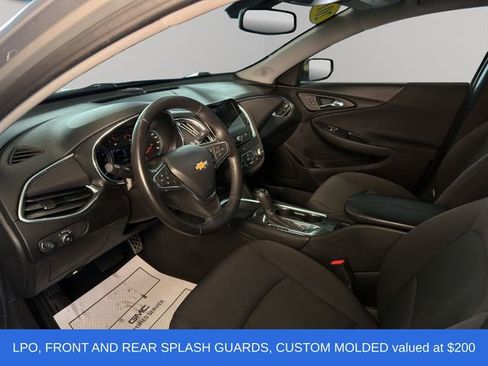 Used 2017 Chevrolet Malibu LT image 11