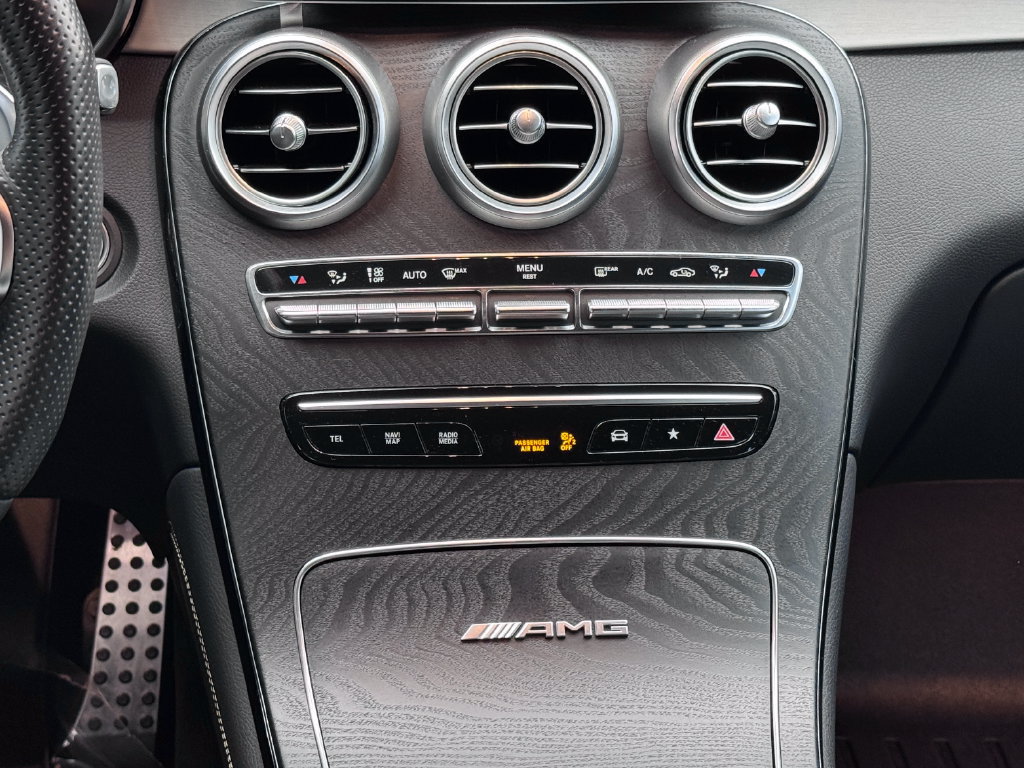 Used 2020 Mercedes-Benz GLC 63 AMG 4MATIC image 33