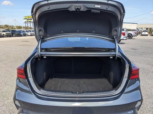 Used 2022 Kia Forte LXS image 13