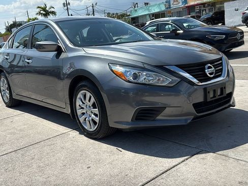 Used 2017 Nissan Altima 2.5 S w/ Power Driver Seat Package FWD image 16
