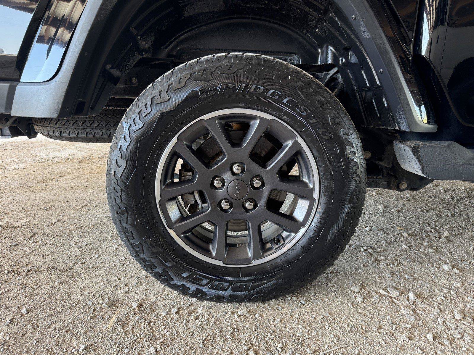 Used 2020 Jeep Gladiator Overland AWD/4WD image 48
