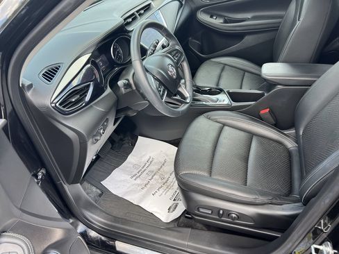 Used 2023 Buick Encore GX Essence w/ Experience Buick Package FWD image 16