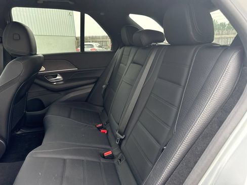 Used 2024 Mercedes-Benz GLE 450 4MATIC image 13
