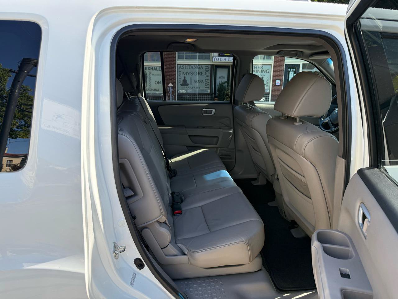 Used 2010 Honda Pilot EX-L image 15