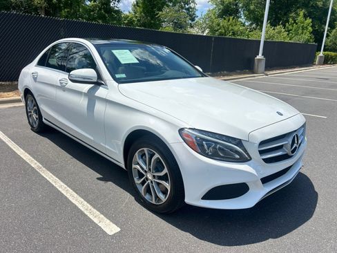 Used 2015 Mercedes-Benz C 300 4MATIC Sedan image 2