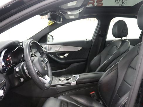 Used 2018 Mercedes-Benz C 300 4MATIC Sedan image 15
