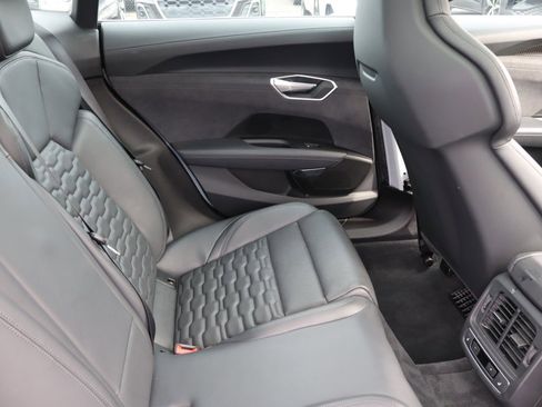 Used 2023 Audi e-tron GT Premium Plus w/ Performance Package image 15