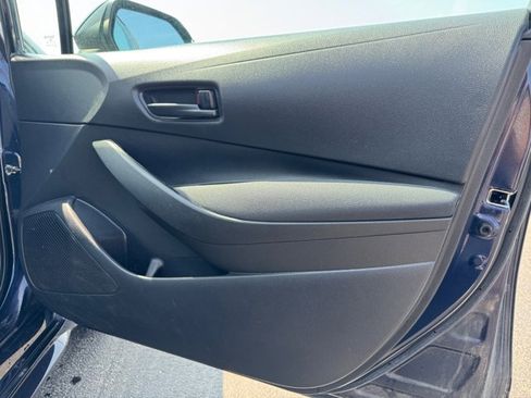 Certified 2022 Toyota Corolla LE image 32