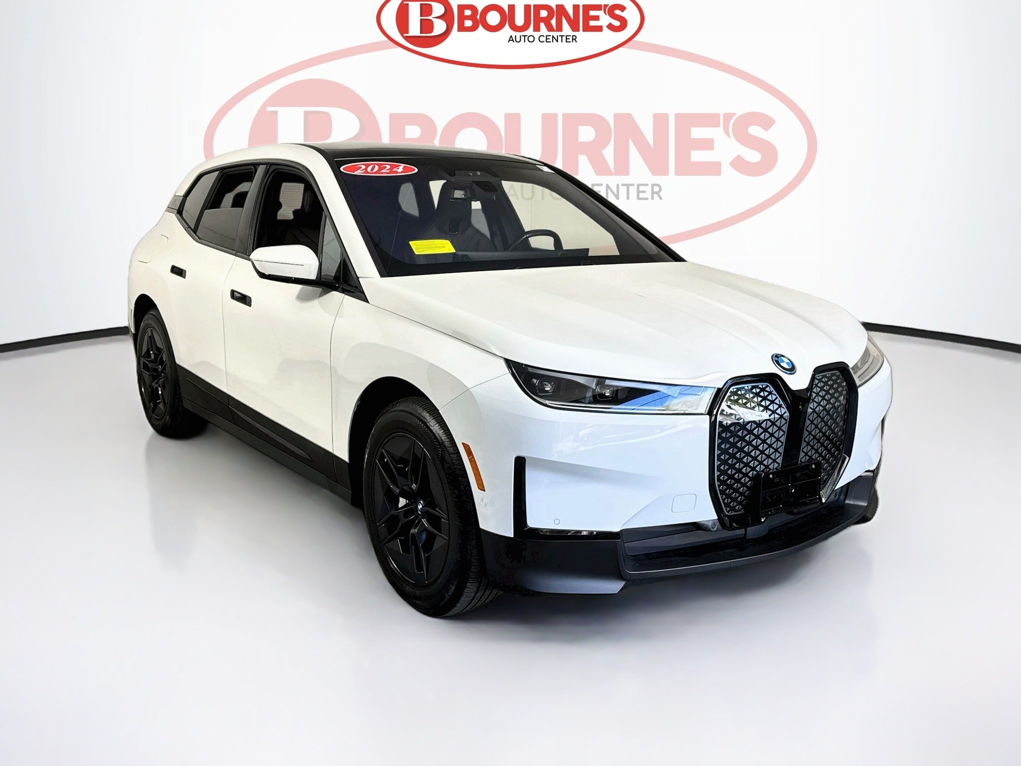 Used 2024 BMW iX xDrive50 AWD/4WD image 1