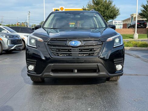 Certified 2023 Subaru Forester Premium AWD/4WD image 2