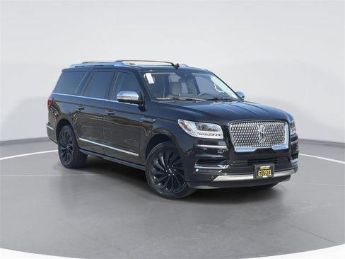 Used 2021 Lincoln Navigator L Black Label w/ Cargo Convenience Package image 1