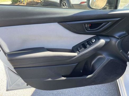 Used 2023 Subaru Crosstrek 2.0i Premium image 13