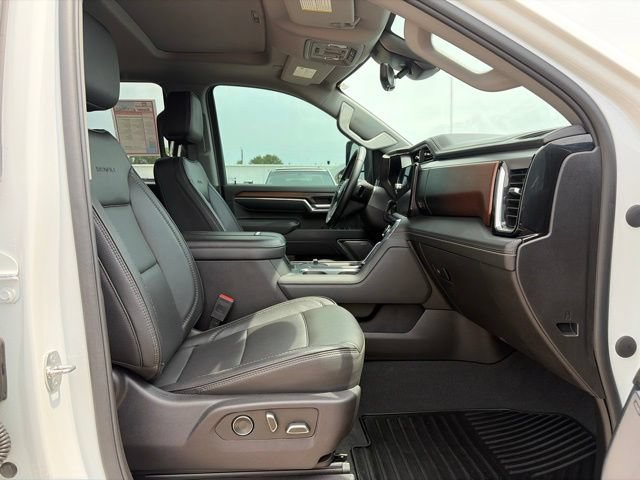 Used 2024 GMC Sierra 2500 Denali w/ Denali Reserve Package AWD/4WD image 56