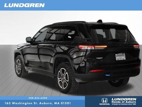 Used 2022 Jeep Grand Cherokee Trailhawk w/ Advanced Protech Group II image 3