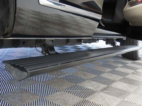 Used 2022 Lincoln Navigator Reserve image 4