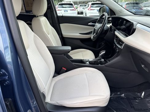 Used 2025 Buick Encore GX Preferred w/ Advanced Technology Package FWD image 33