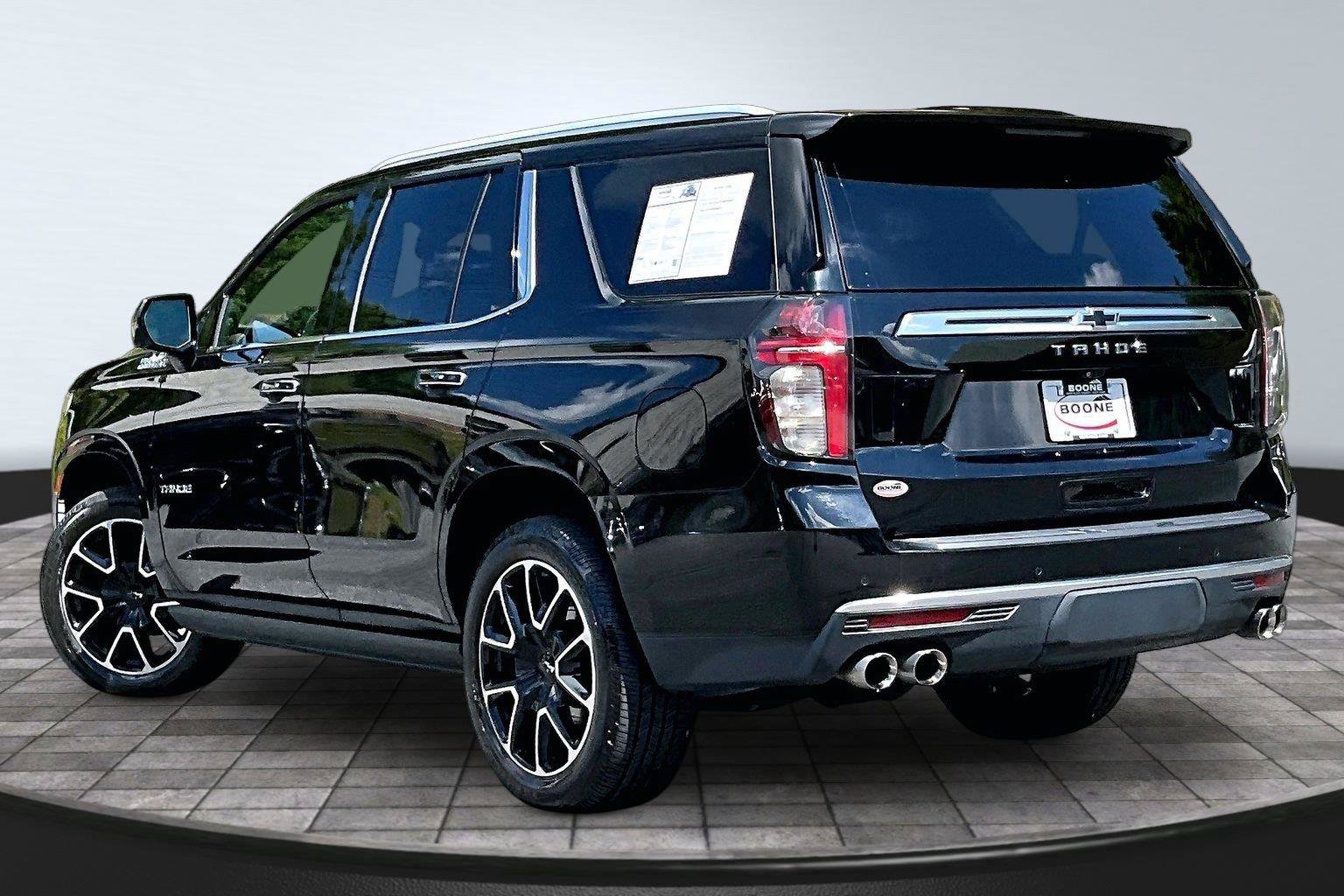 Used 2021 Chevrolet Tahoe High Country w/ Premium Package AWD/4WD image 3