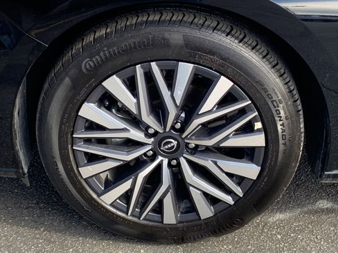 Used 2025 Nissan Altima 2.5 SV image 31