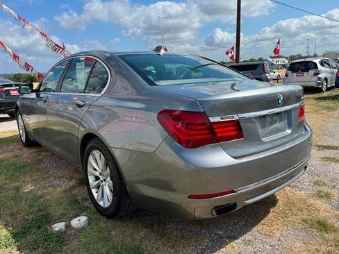 Used 2013 BMW 740i RWD image 5