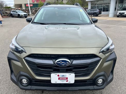 Certified 2025 Subaru Outback Premium w/ Popular Package #1A image 2