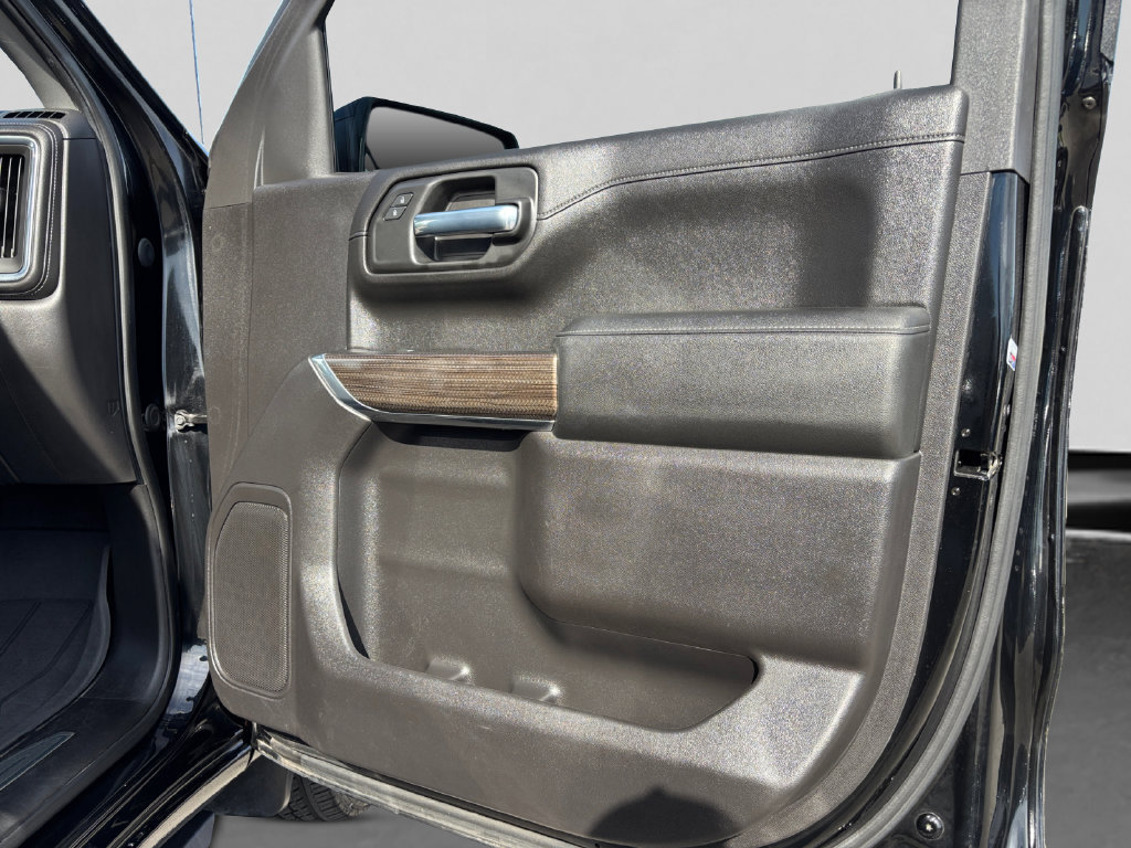 Used 2020 Chevrolet Silverado 1500 RST w/ RST Value Package RWD image 44