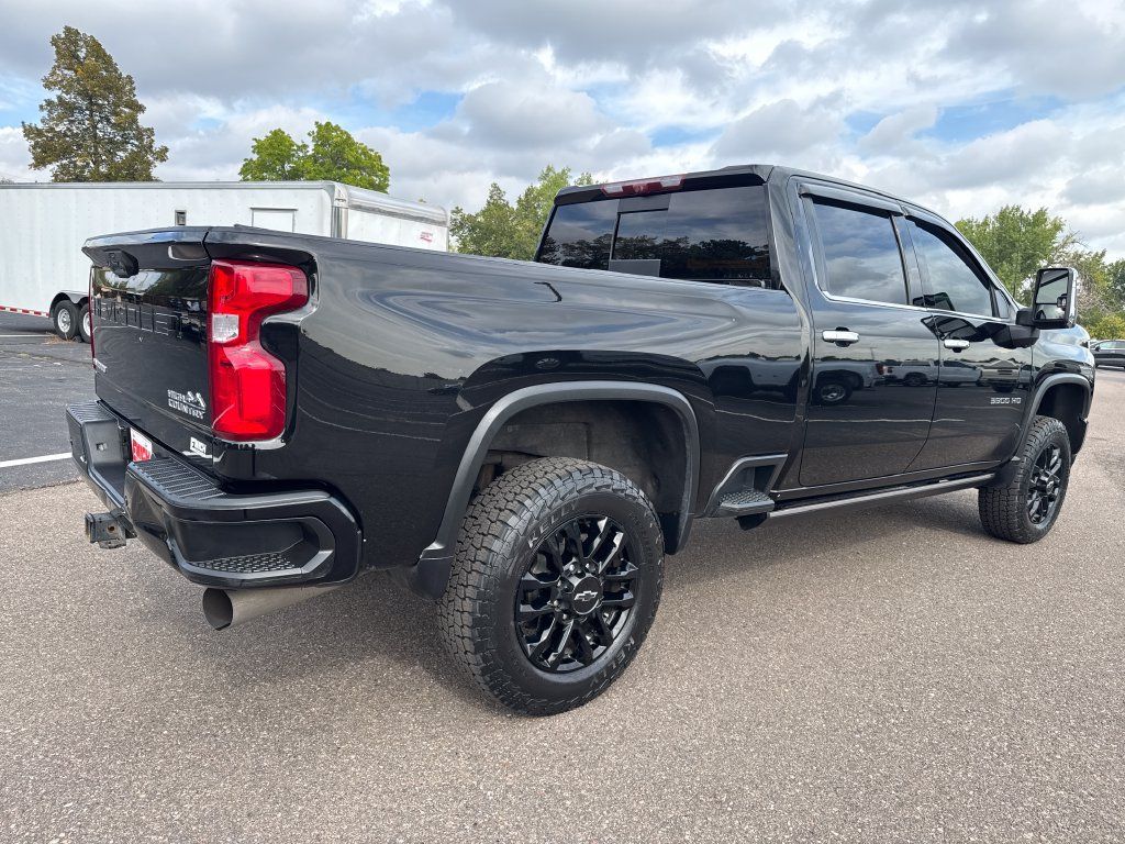 Used 2022 Chevrolet Silverado 3500 High Country w/ Z71 Off-Road Package AWD/4WD image 5