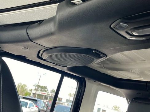 Certified 2022 Jeep Wrangler Unlimited Sahara image 24