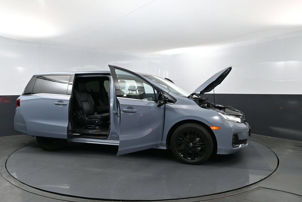 Used 2025 Honda Odyssey Sport-L image 29