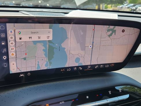 Used 2026 Buick Enclave Avenir w/ Super Cruise Package AWD/4WD image 24