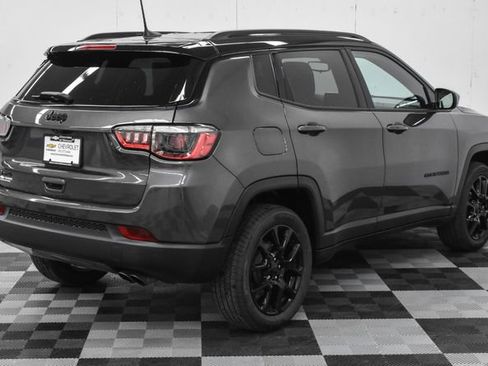 Used 2022 Jeep Compass Altitude image 5